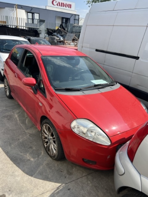 Ricambi Fiat Grande Punto 1.9 MJT Anno 2006 Codice Motore 199A5000 96KW