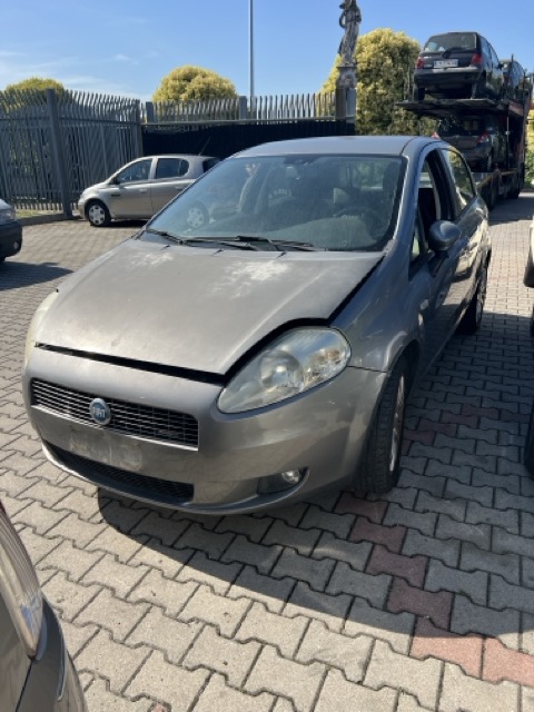 Ricambi Fiat Grande Punto 1.4 16V Anno 2007 Codice Motore 199A6000 70KW