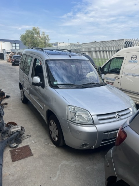 Ricambi Renault Berlingo 1.4 X benz. Anno 2005 Codice Motore KFW 55KW