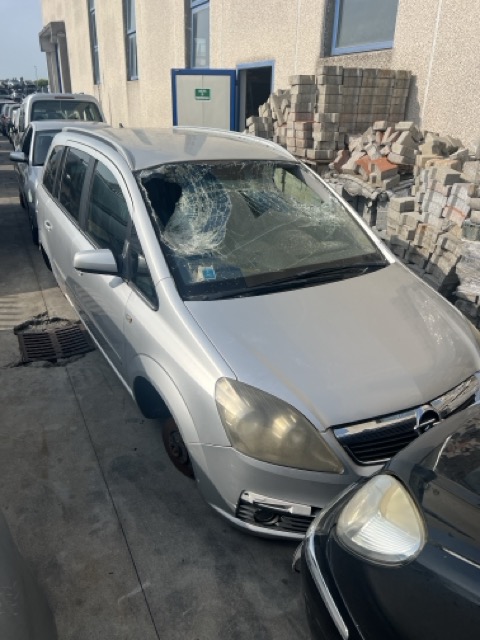 Ricambi Opel Zafira 1.9 9V CDTI Anno 2007 Codice Motore Z19DT 88KW