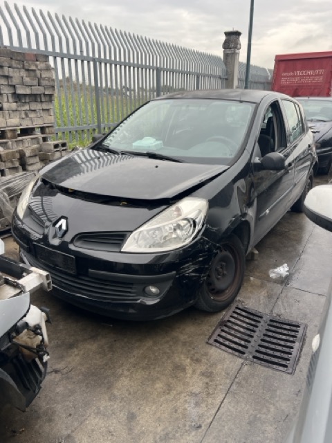 Ricambi Renault Clio 3a Serie 1.2 16V Anno 2007 Codice Motore D4FD7 55KW