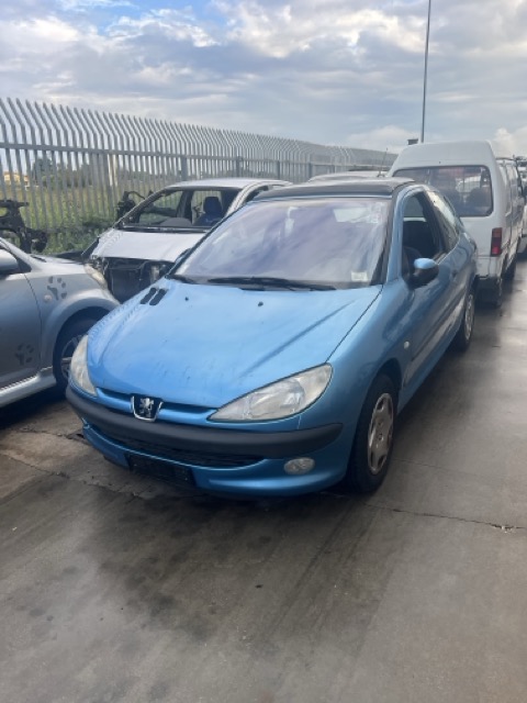 Ricambi Peugeot 206 1.1 benz 3P Anno 2001 Codice Motore HFX 44KW