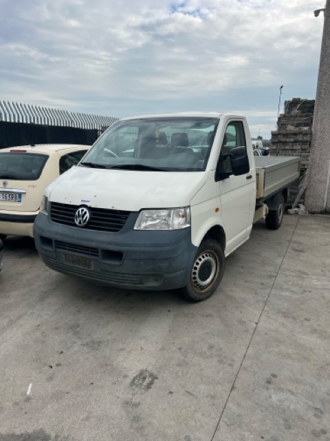 Ricambi Volkswagen Transporter Cabinato 1.9 TDI Anno 2006 Codice Motore AXB 77KW