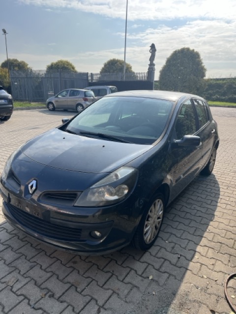 Ricambi Renault Clio 3a Serie 1.5 dci 5P Anno 2007 Codice Motore K9KZ7 78KW