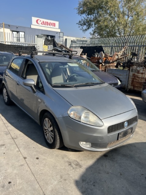 Ricambi Fiat Grande Punto 1.3 MJT 5P Anno 2006 Codice Motore 199A3000 66KW