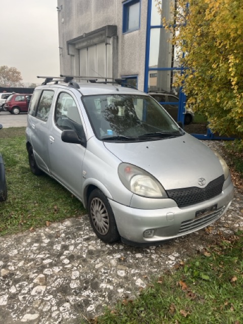 Ricambi Toyota Yaris Verso 1.3 VVT-i Benz. Automatica Anno 2002 Codice Motore 2NZFE 63KW