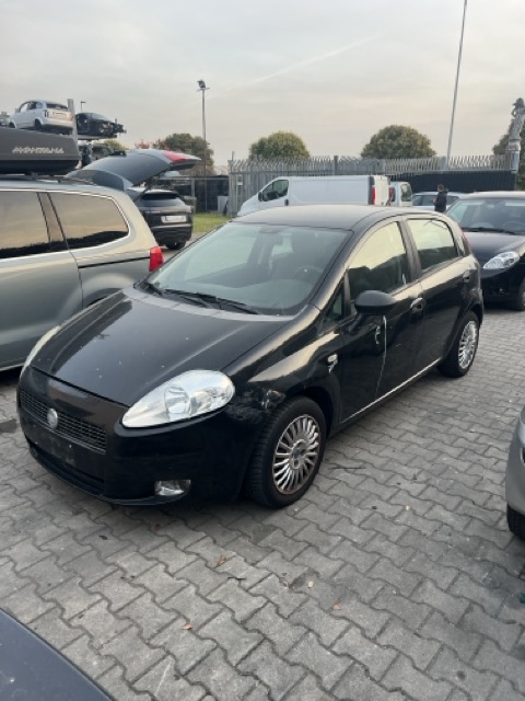 Ricambi Fiat Grande Punto 1.3 MJT 5P Anno 2006 Codice Motore 199A2000 55KW