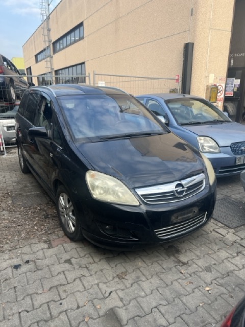 Ricambi Opel Zafira 1.6 16V ecoM b/m anno 2009 Codice Motore Z16YNG 69KW