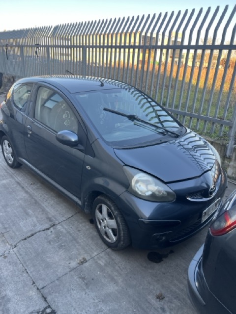 Ricambi Toyota Aygo 1a serie 1.0 12V VVT-i 3P Anno 2005 Codice Motore 1KRFE 50KW