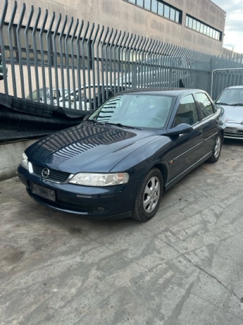 Ricambi Opel Vectra 1.6 16V 5P Anno 2001 Codice Motore X16XE 74KW