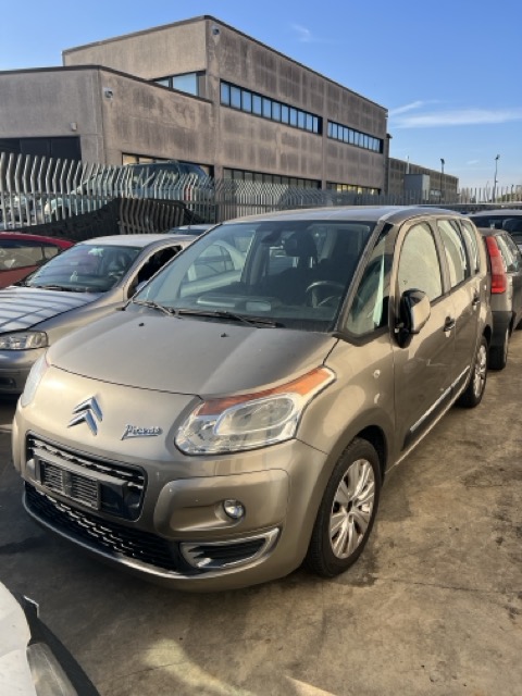 Ricambi Citroen C3 Picasso 1.4 VTi Benz. Anno 2011 Codice Motore 8FP 70KW