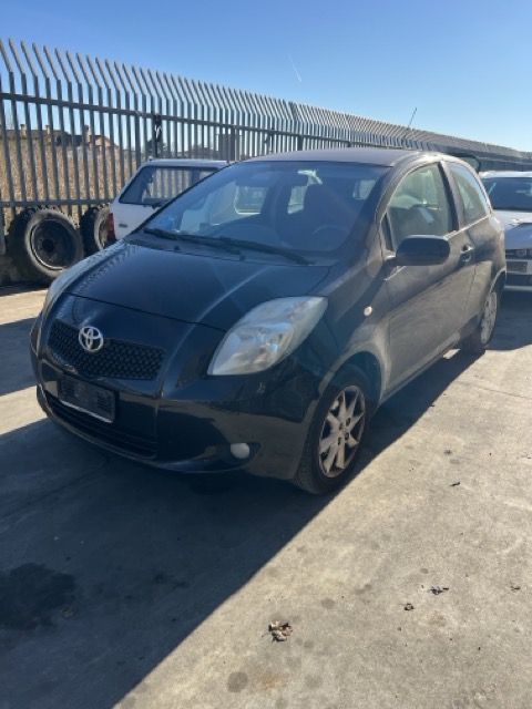 Ricambi Toyota Yaris 1.0 12V 3P Anno 2006 Codice Motore 1KRFE 51KW