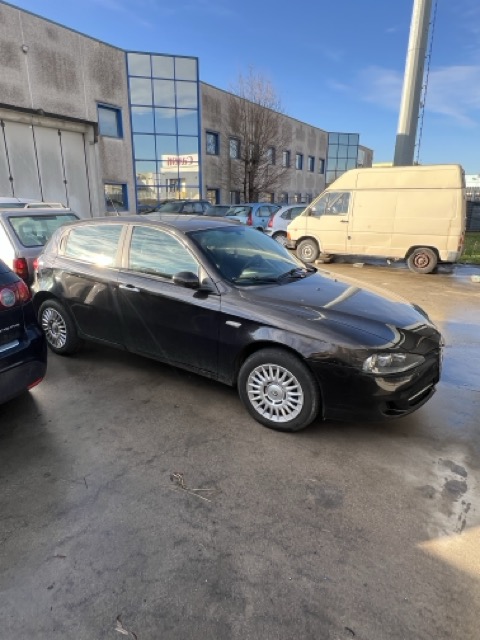 Ricambi Alfa Romeo 147 1.6  16V Anno 2009 Codice Motore AR37203 77KW