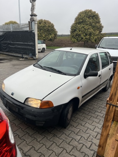 Ricambi Fiat Punto 55 S 1.1 benz. Anno 1997 Codice Motore 176B2000 40KW